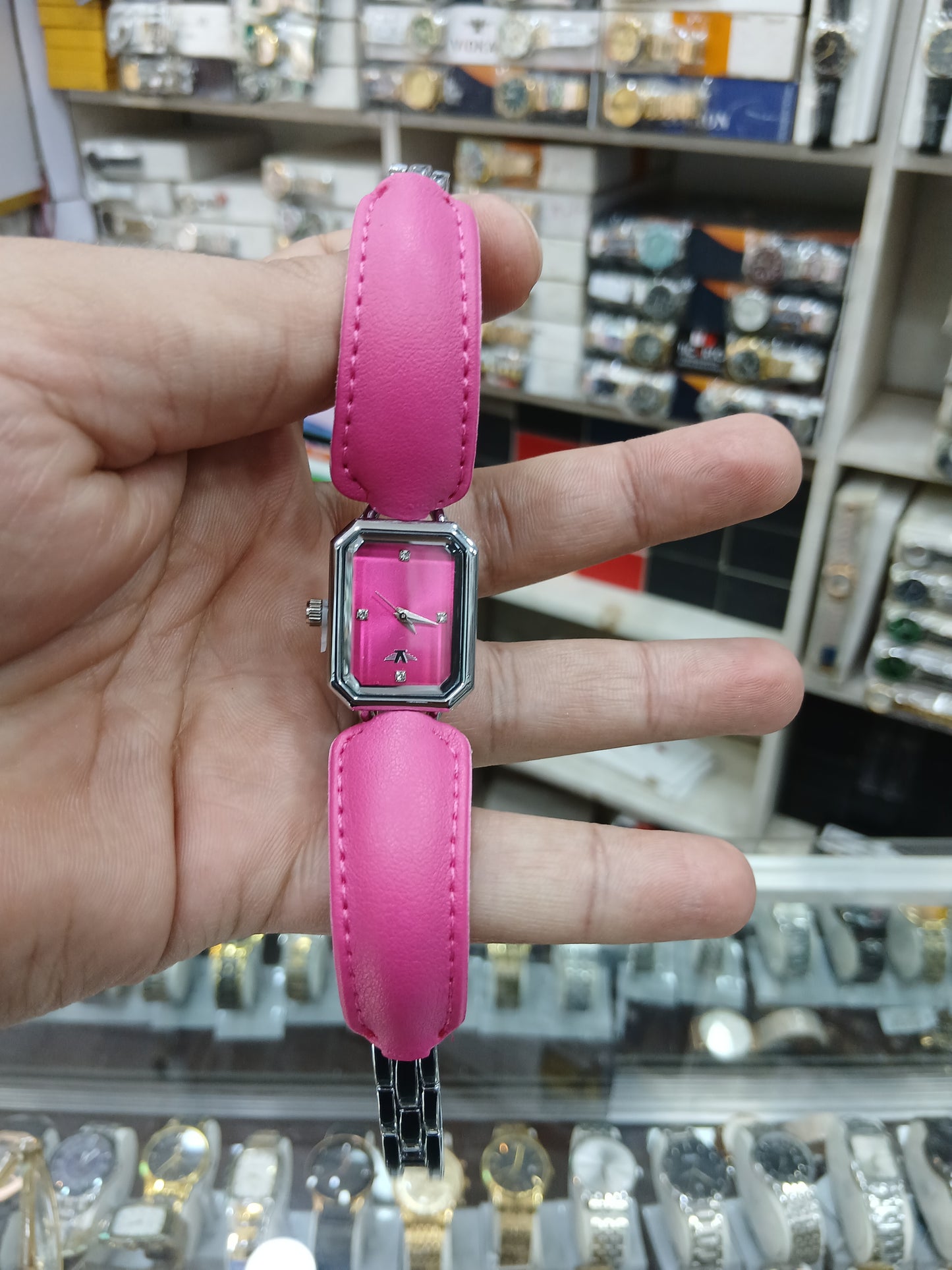 Ladies' Trendy Leather & Chain Bracelet Watch – Geometric & Clover Collection